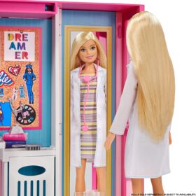 Barbie Dream Closet with 30+ Pieces