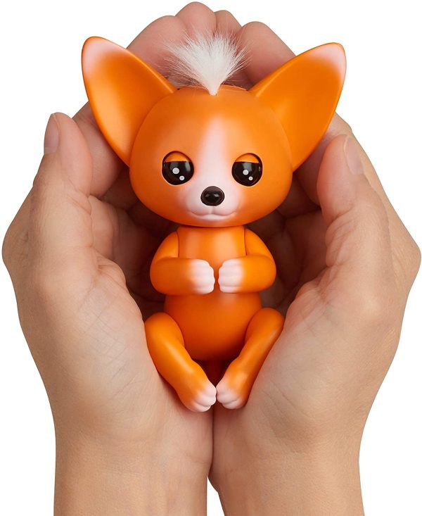 WowWee Fingerlings - Interactive Baby Fox - Mikey