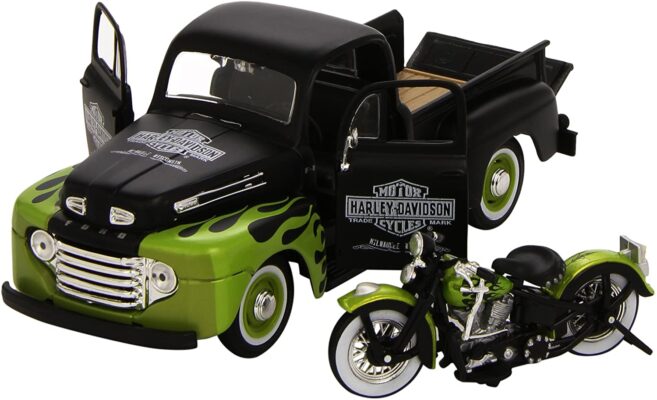 Maisto 1948 Ford F-1 Pickup and Harley Davidson 1948 FL Panhead Diecast Vehicles