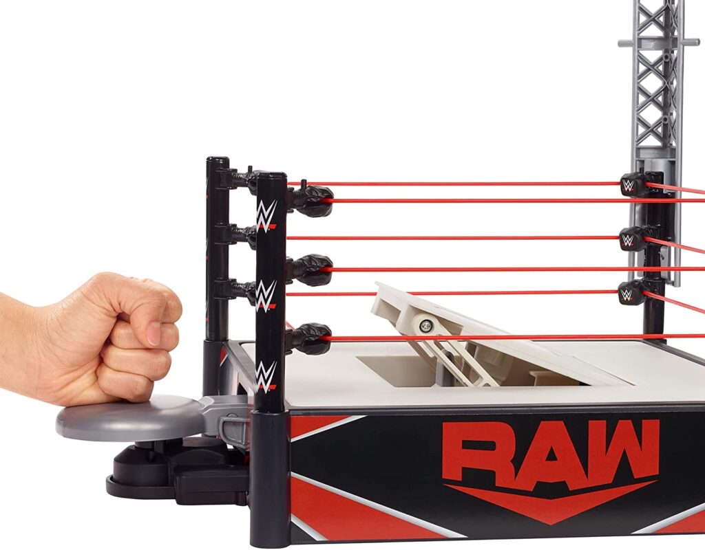 WWE Wrekkin Kickout Ring Playset