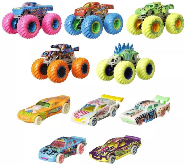 Hot Wheels Monster Trucks Glow in the Dark 10-Pack Collection Set
