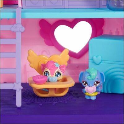 Hatchimals Alive Playset Toy with 4 Mini Figures in Self-Hatching Eggs