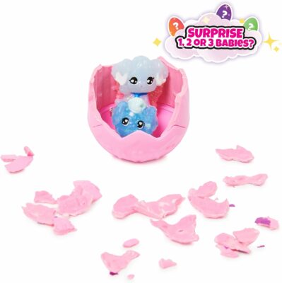 Hatchimals Family Pack Home Playset with 3 Characters and 3 Babies