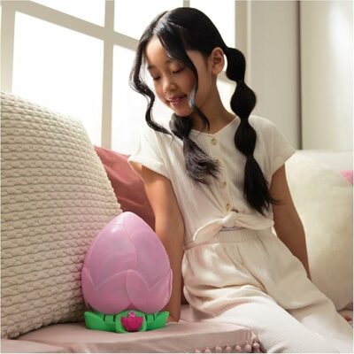 Hatchimals Bloomables Kittyfly Interactive Toy with Surprise