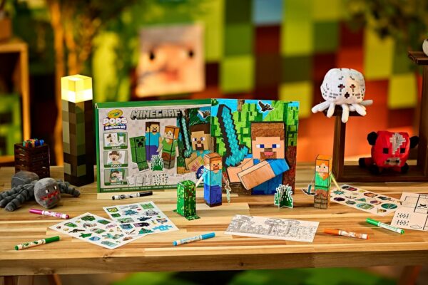 Crayola Minecraft POPs 3D Art Kit for Kids