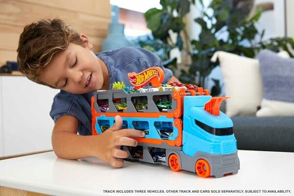 Hot Wheels Speedway Hauler Storage Carrier with 3 Scale Cars
