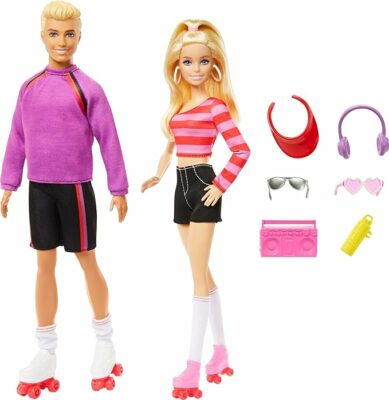 Barbie Fashionistas Set with 2 Fashion Dolls & 6 Accessories