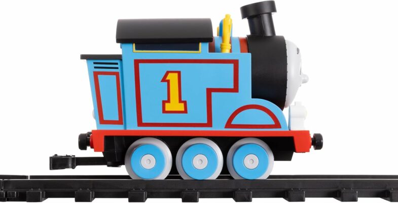 Lionel Mattel Thomas & Friends Battery O Gauge Toy Train Set with Remote