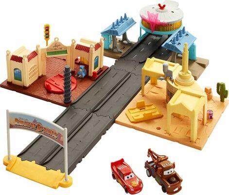 Mattel Disney and Pixar Cars On The Road Playset