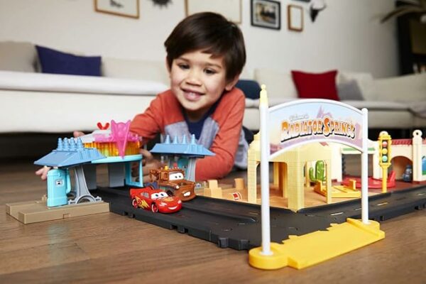 Mattel Disney and Pixar Cars On The Road Playset