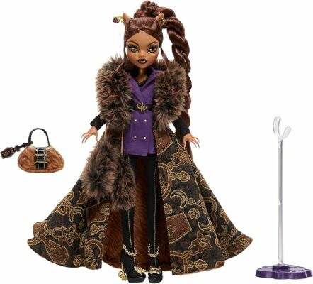 Monster High Doll Clawdeen Wolf House with Faux Fur Jacquard Coat
