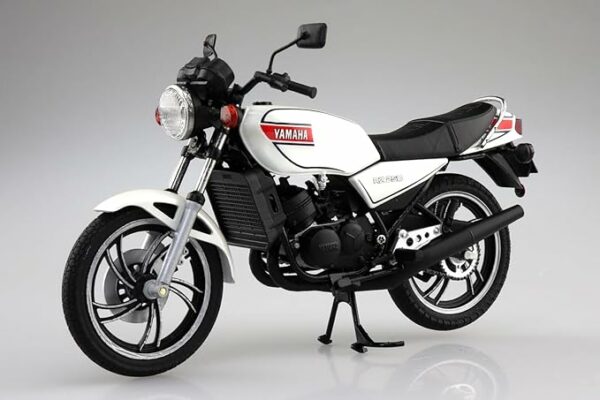 Aoshima Yamaha RZ250 New Pearl White Diecast Bike