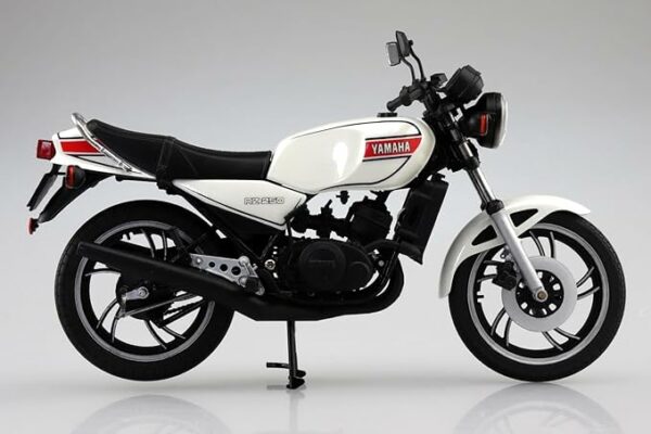 Aoshima Yamaha RZ250 New Pearl White Diecast Bike