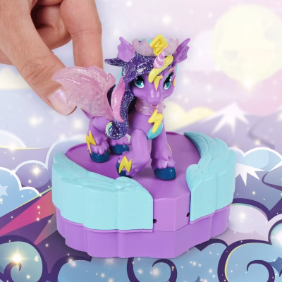 Hatchimals Pixies Riders Moonlight Mia Pixie and Unicornix Glider Hatchimal Set