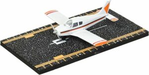 Hot Wings Planes Piper Cherokee with Connectible Runway