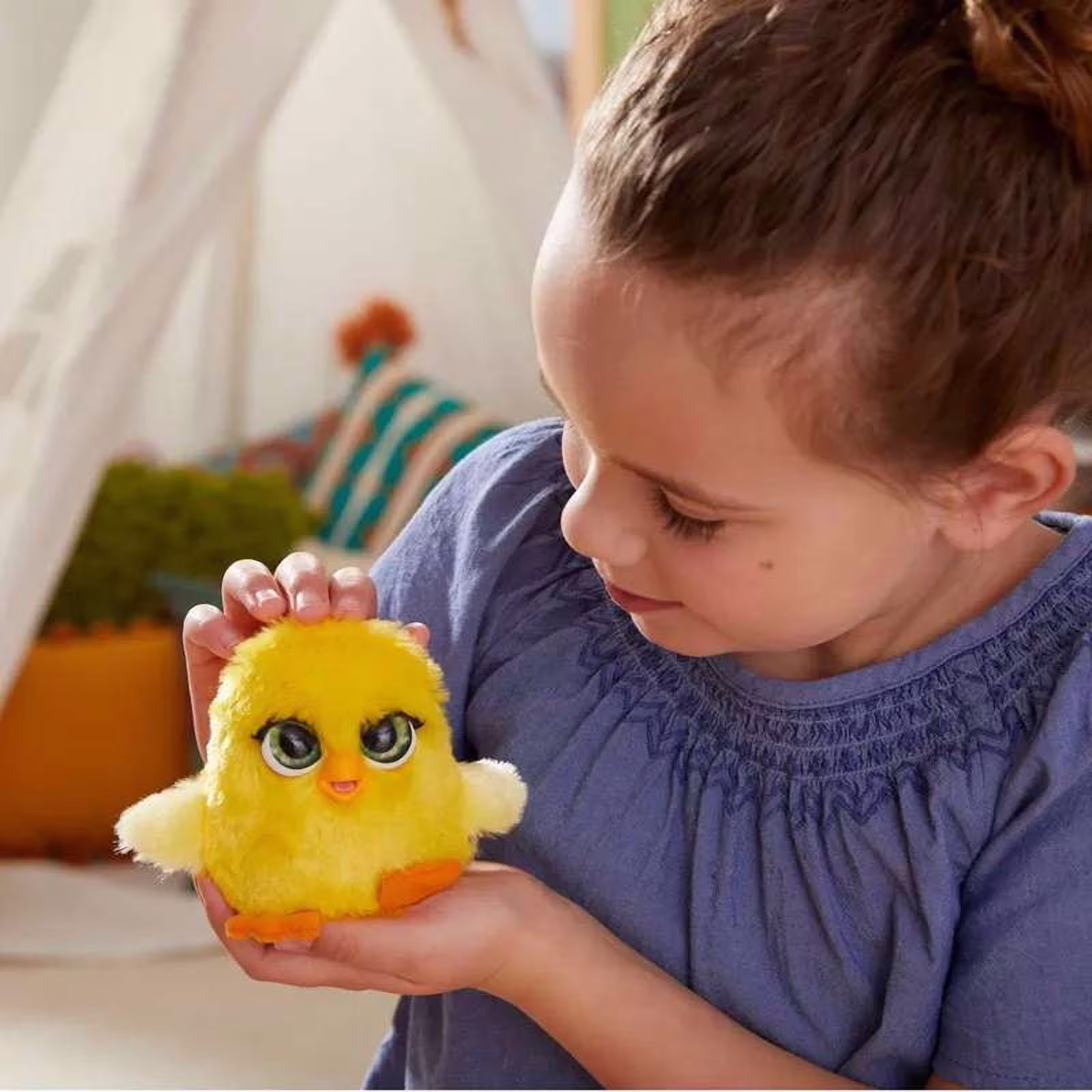 FurReal Fuzzalots Chick Interactive Pet FurReal Fuzzalots Chick Interactive Pet