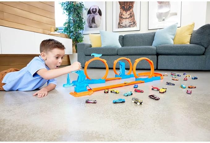 Hot Wheels Toy Car Track Set Triple Loop Pack & 1:64 Scale Vehicle Hot Wheels Toy Car Track Set Triple Loop Pack & 1:64 Scale Vehicle