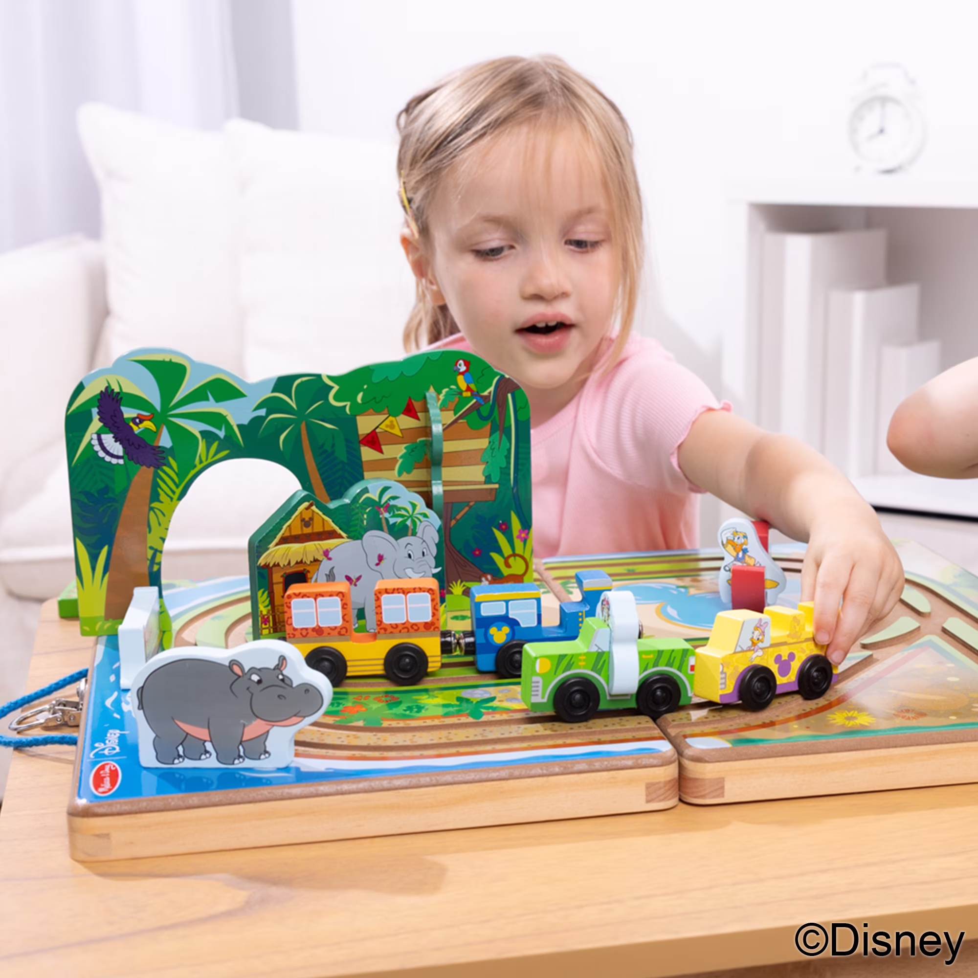 Melissa & Doug Disney Take Along Safari Adventure Wooden Play Set Melissa & Doug Disney Take Along Safari Adventure Wooden Play Set