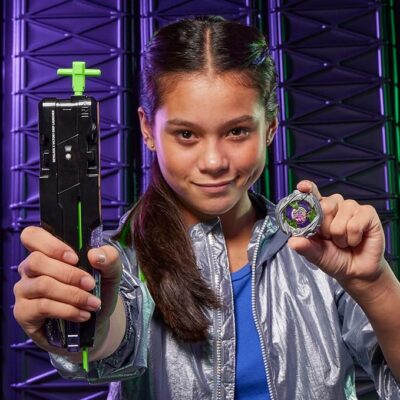Hasbro Beyblade X Victory Grip Right Spinning Starter Set