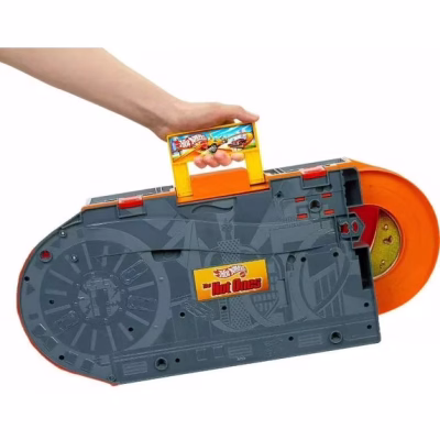 Hot Wheels The Hot Ones Sto & Go Diecast Car Track Set