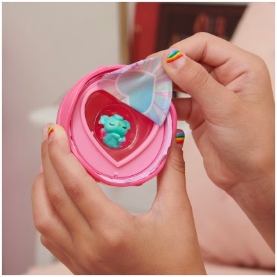 Hatchimals CollEGGtibles Sibling Luv Pack with Blanket