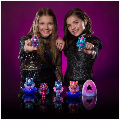 Hatchimals Glow up Magic Dusk Collectible Figure with Glow in the Dark Wings